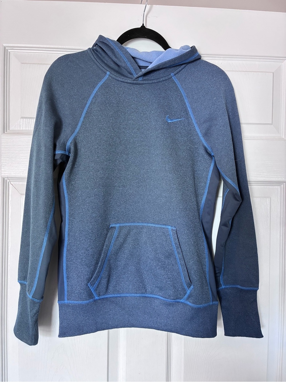 Nike Women's Blue Heathered Pullover Hoodie with Light Blue Trim
